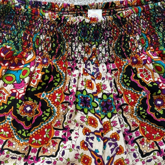 Bila light and flowy floral shorts. small - Picture 3 of 8